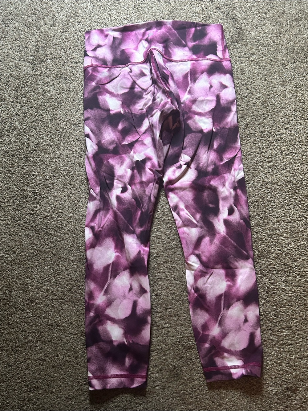 Lululemon Wunder under leggings